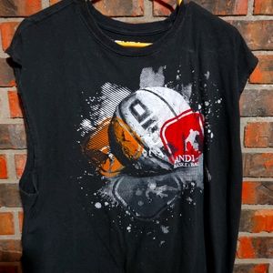 🤑 4 for$20🤑 And 1 sleeveless shirt